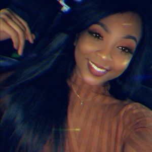 Meet your Posher, Tasya